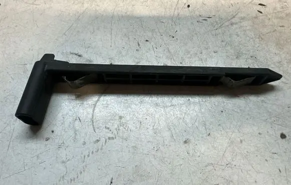Volvo XC60 Headlight/headlamp mounting bracket