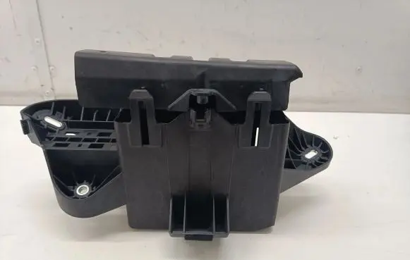 Battery box tray