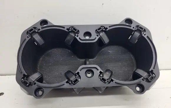 Hyundai Santa Fe Cup holder front 846502W935