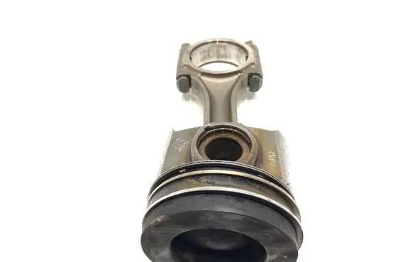 Ford Mondeo MK V Piston with connecting rod T8CC