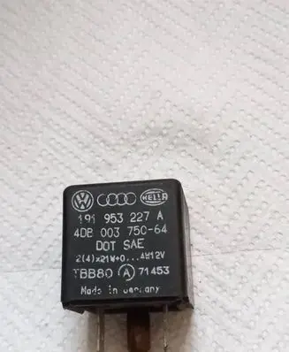 Audi A6 S6 C5 4B Other relay 191953227A 4DB00375064