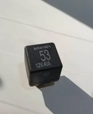 Volkswagen Polo V 6R Other relay 141951253B