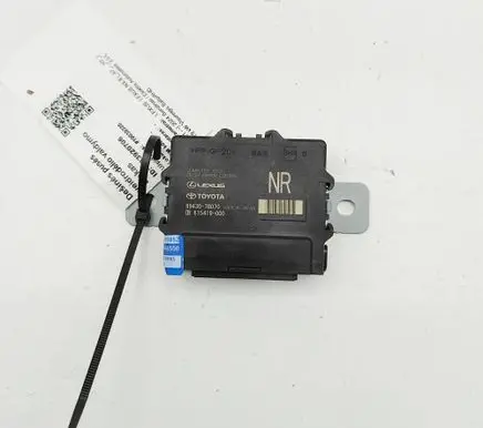 Lexus NX Wing mirror control module 8943078070 615419000
