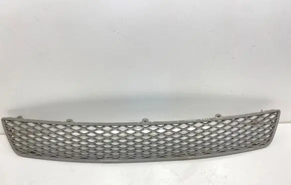Ford Mondeo Mk III Front bumper lower grill 6S7117B968AB M0384 PPT100986B