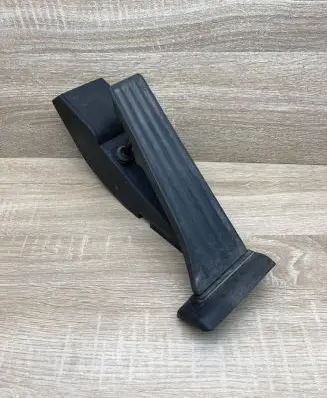 BMW X5 E53 Accelerator throttle pedal 6762481 25916010