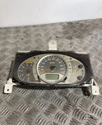 Nissan Almera N16 Speedometer (instrument cluster) BU010 1351162