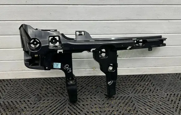 Mini One - Cooper F56 F55 Rear bumper mounting bracket 9450585 1W412910