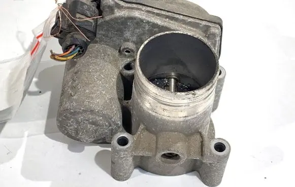 Volkswagen Polo V 6R Engine shut-off valve 03D133062F