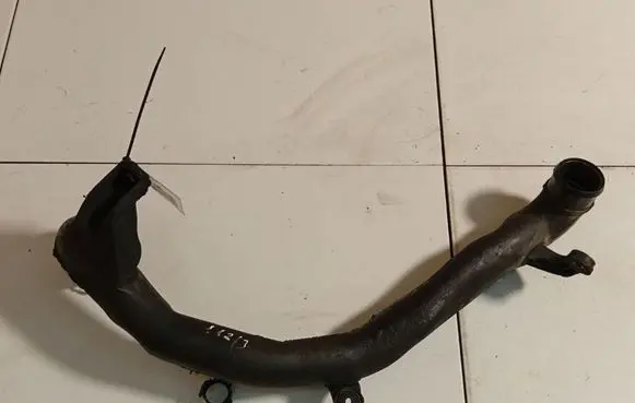 Volkswagen PASSAT B6 Intercooler hose/pipe 3C0145840C
