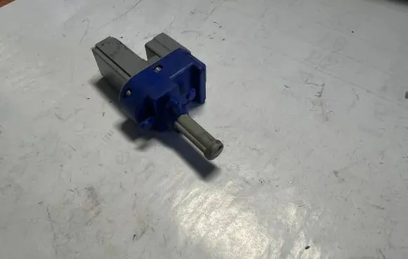 Clutch pedal sensor