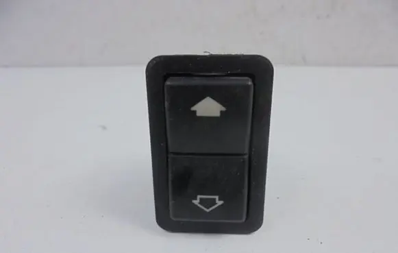 BMW 5 E39 Electric window control switch 8368974