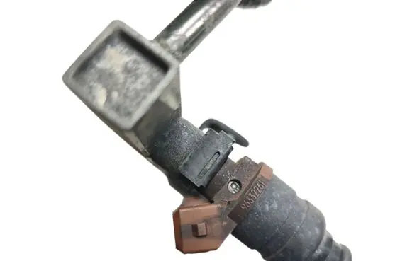 Chevrolet Lacetti Fuel injector supply line/pipe 