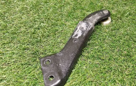 Volkswagen Transporter - Caravelle T5 Sliding door upper roller guide/hinge 7H0843436B