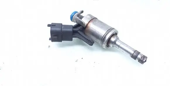 BMW 1 F20 F21 Fuel injector 7591623