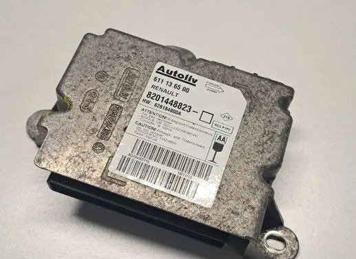 Renault Master III Airbag control unit/module 611136500 8201448823 628184800A