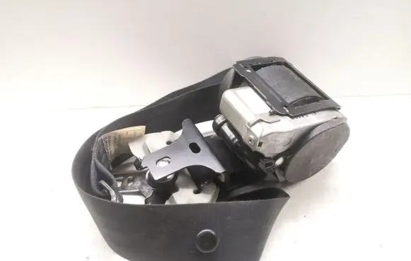 Mitsubishi Outlander Front seatbelt 6066747
