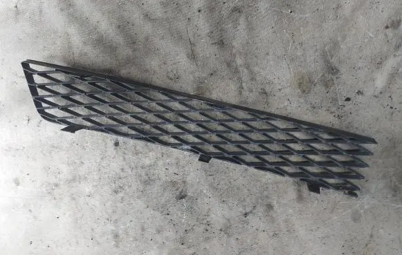 Ford Galaxy Front bumper lower grill 7M5854687 YM2117K945CAW