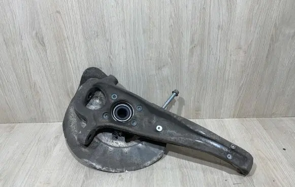 Porsche Cayenne (92A) Front wheel hub spindle knuckle 7P0407246A