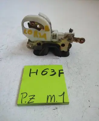 Opel Corsa B Front door lock 823478Y7