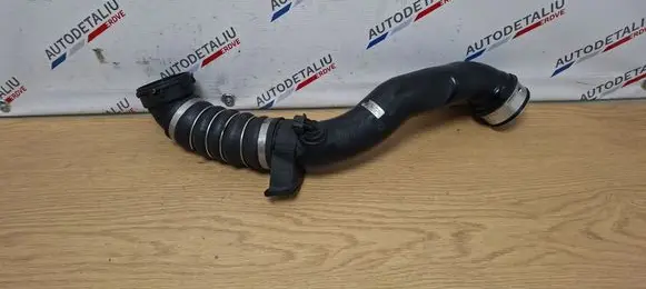 Intercooler hose/pipe
