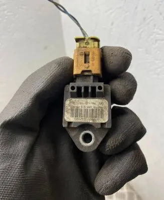 Alfa Romeo 159 Airbag deployment crash/impact sensor