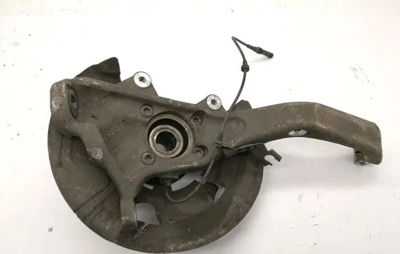 BMW X6 F16 Front wheel hub 6773783