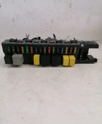 Mercedes-Benz E W211 Fuse module 2115452201 5DK00804760 00000404315198609