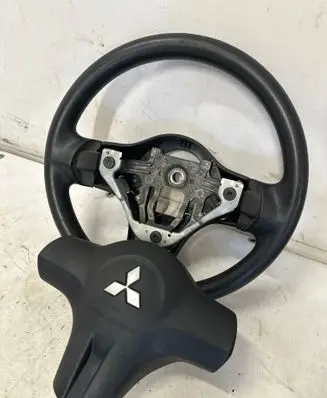 Mitsubishi Colt Steering wheel mr977310