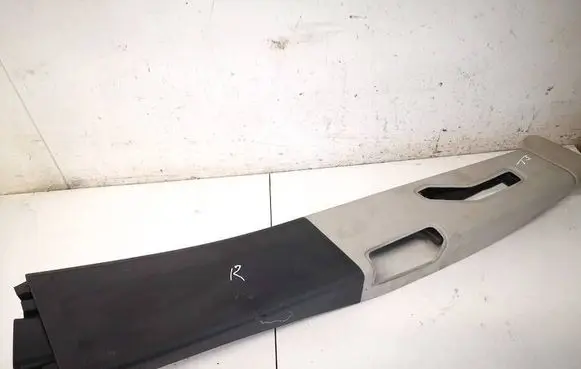 Volvo S60 (B) pillar trim (top) 1882