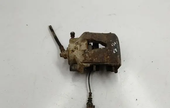 Volkswagen Golf IV Front brake caliper