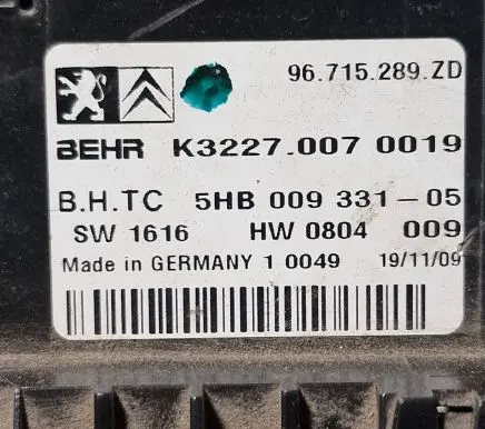 Citroen C5 Climate control unit 96715289ZD 5HB00933105 K32270070019