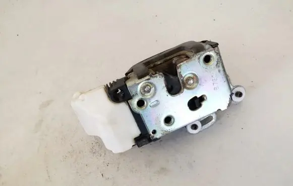 Alfa Romeo 147 Front door lock