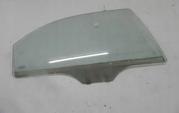 Mazda Xedos 9 Rear door window glass T00672511