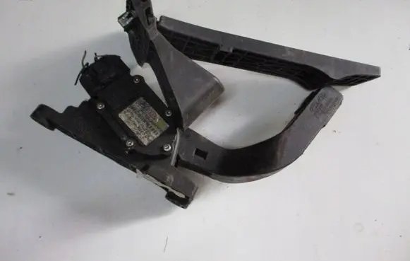KIA K2500, K2700, K3000 Accelerator throttle pedal GHV0783A2S000