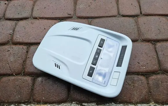 Front seat light