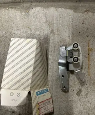 Fiat Ducato Sliding door lock loop/hook striker 1352332080 7425312