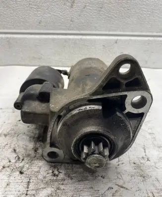Volkswagen Golf IV Starter motor