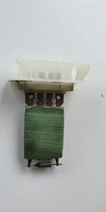 Volkswagen PASSAT B7 Other relay