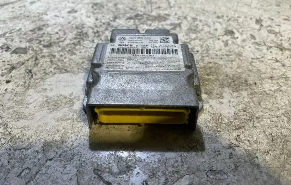 Seat Ibiza IV (6J,6P) Airbag control unit/module 6R0959655 0285010138 0039Y003E9NA