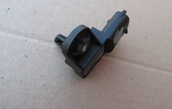 Dodge Nitro Turbo air boost pressure sensor 0705243BU3 0281002845