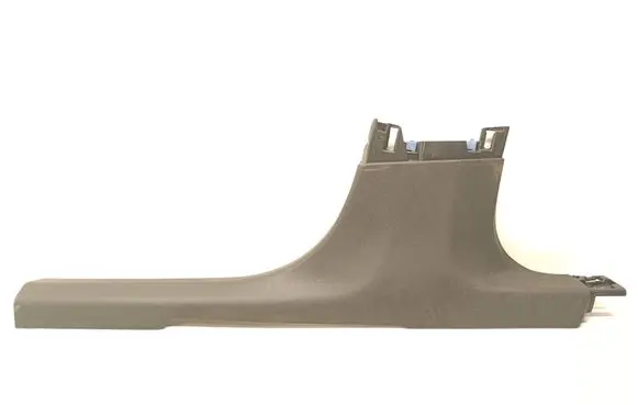 (B) pillar trim (bottom)