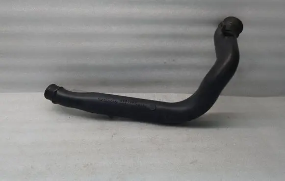 Volvo V70 Intercooler hose/pipe 8624887 7321