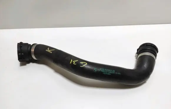 BMW 5 G30 G31 Engine coolant pipe/hose 17128572911