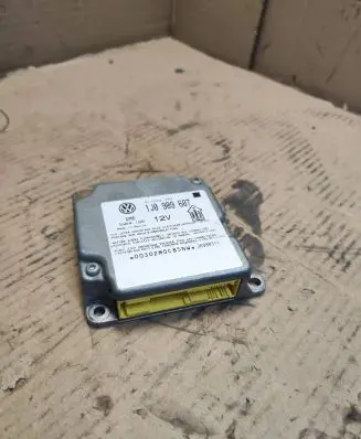Volkswagen PASSAT B5 Airbag control unit/module 1J0909607 36980311 5WK4199