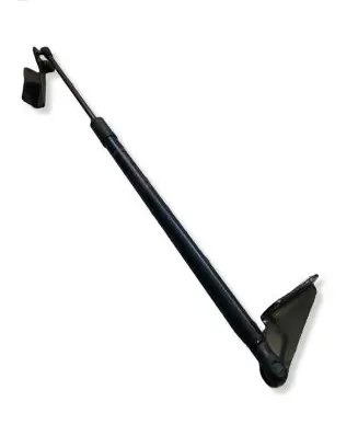 Toyota Yaris Cross Tailgate/trunk strut/damper 689600D190