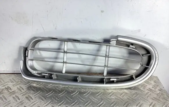 Porsche Boxster 986 Front bumper lower grill 98650555300