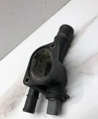 Volkswagen PASSAT B6 Thermostat/thermostat housing 038121132
