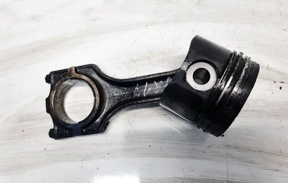 BMW 5 E39 Piston with connecting rod 