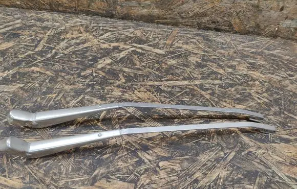 Mercedes-Benz SL R107 Front wiper blade arm