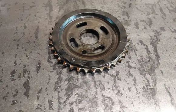 BMW 5 E39 Camshaft pulley/ VANOS 1722841